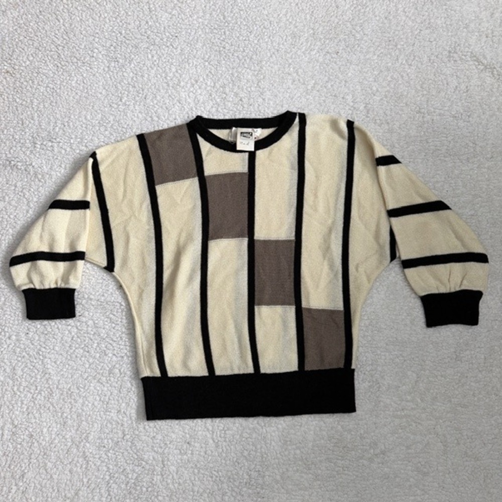 Vintage Laura by Alyzia Colorblock Striped Batwing Knit Sweater‎ Cream Black USA